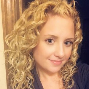 Meet your Posher, Caroline